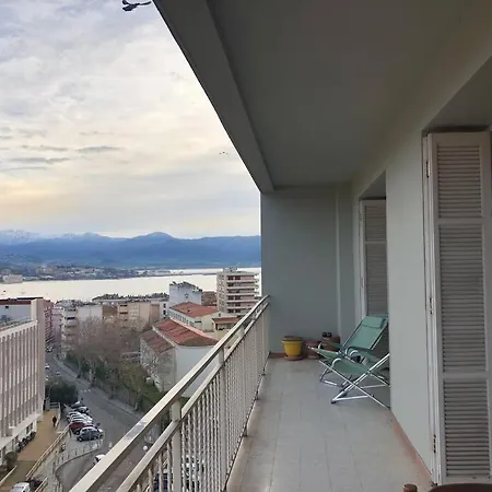 Tres Bel Avec Terrasse De 87m2 Avec Superbe Vue Panoramique Sur La Baie D アパート *