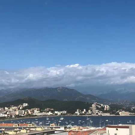 アパート Tres Bel Avec Terrasse De 87m2 Avec Superbe Vue Panoramique Sur La Baie D アジャクシオ
