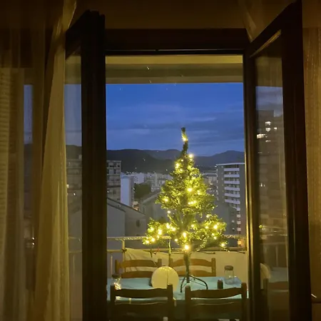 Tres Bel Avec Terrasse De 87m2 Avec Superbe Vue Panoramique Sur La Baie D アパート *