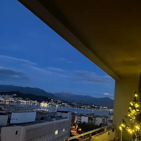 شقة Tres Bel Avec Terrasse De 87m2 Avec Superbe Vue Panoramique Sur La Baie D *