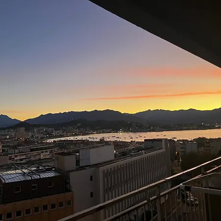 شقة Tres Bel Avec Terrasse De 87m2 Avec Superbe Vue Panoramique Sur La Baie D