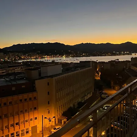 شقة Tres Bel Avec Terrasse De 87m2 Avec Superbe Vue Panoramique Sur La Baie D *