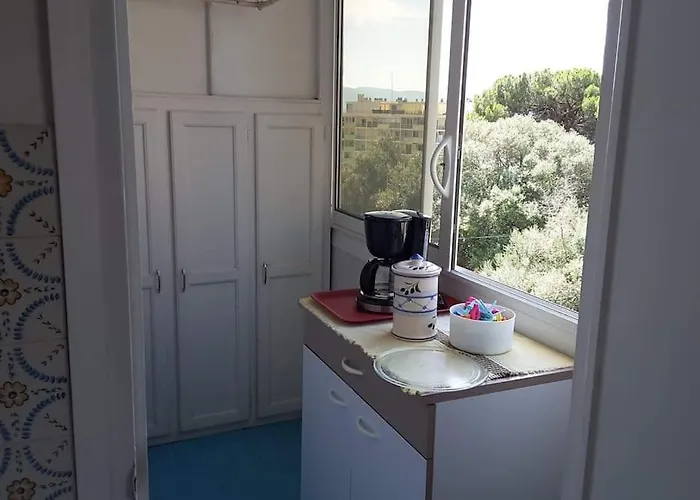 Tres Bel Avec Terrasse De 87m2 Avec Superbe Vue Panoramique Sur La Baie D * Ajaccio (Corsica)